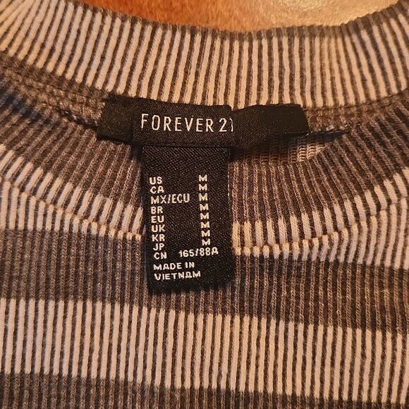 Forever 21 Short Sleeve Ribbed Bodycon Knee Length Dress, Medium, Grey Stripes - Picture 6 of 7